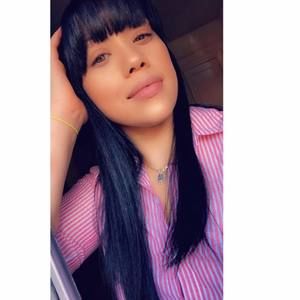 Meet your Posher, Stephanie